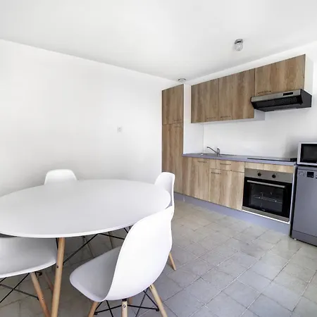 Chambre Dans Maison Centre-ville Vendégház